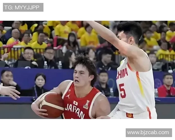 世预赛精彩对决日本男篮迎战强敌伊朗队全力争胜