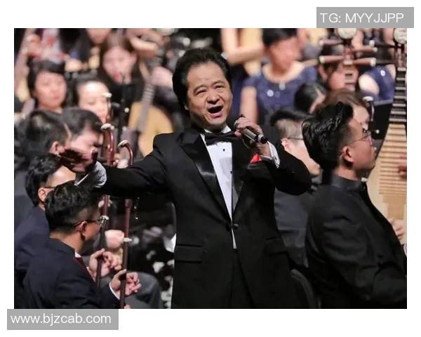 可兰白克的传奇人生与音乐之路：从草原到世界舞台的华丽转身